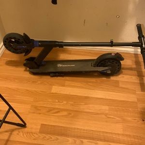 Really easy to use has a light at the front can let car know when your stoping.